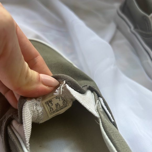 Grey slip on Vans - Picture 4 of 14